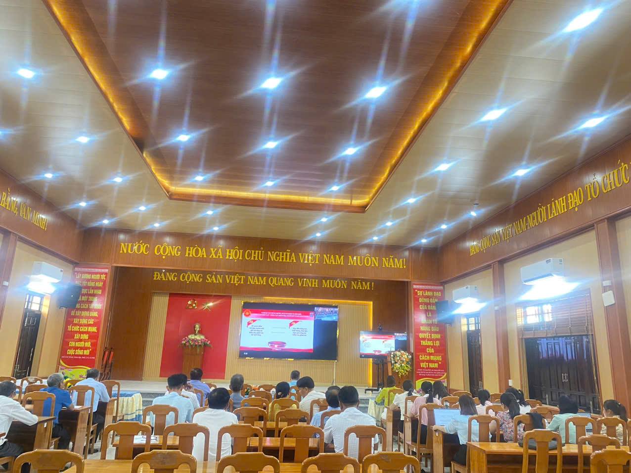 anh tin bai